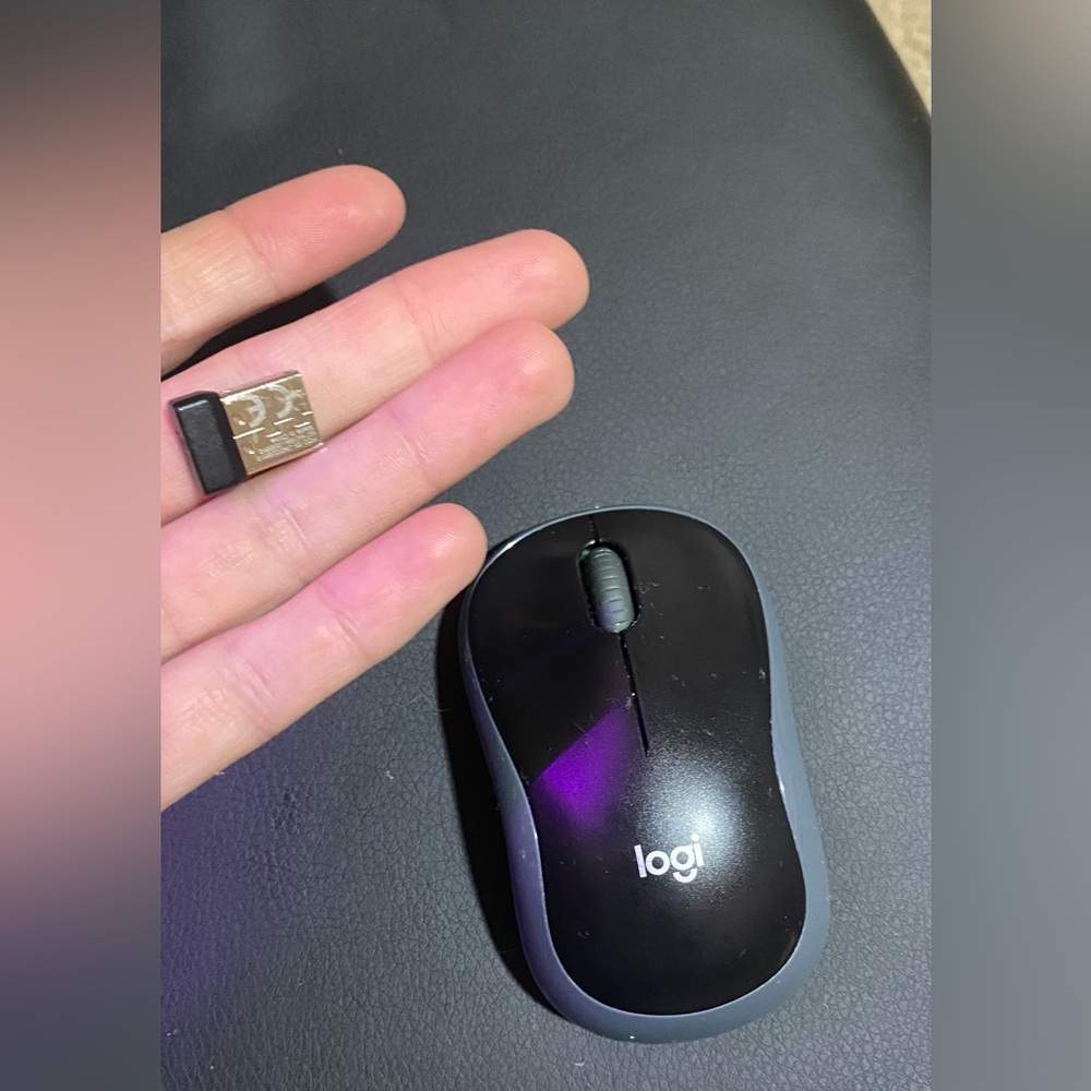 Logitech M185 Wireless Optical Ambidextrous Computer Mouse - Picture 10 of 10
